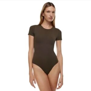 Aritzia Babaton Contour Bodysuit Brown Medium
